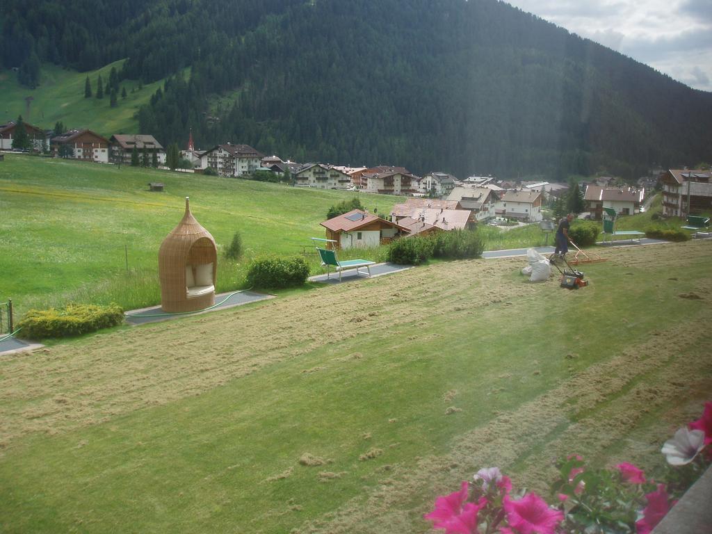 Garni La Majon Hotel Selva di Val Gardena Bagian luar foto
