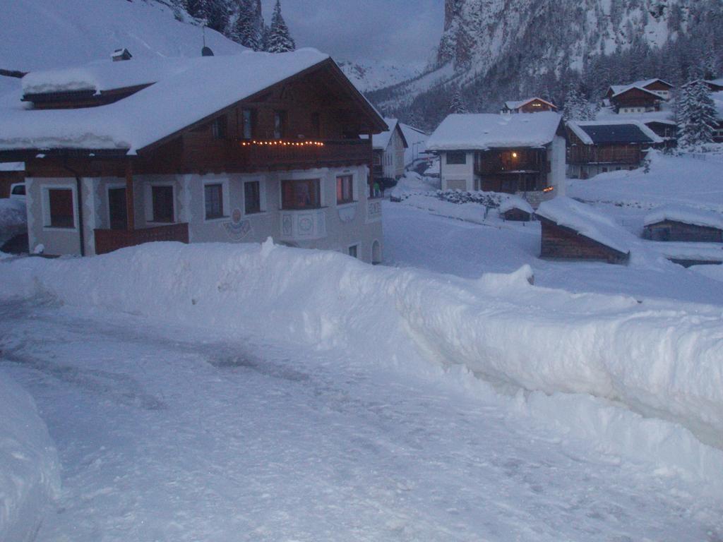 Garni La Majon Hotel Selva di Val Gardena Bagian luar foto