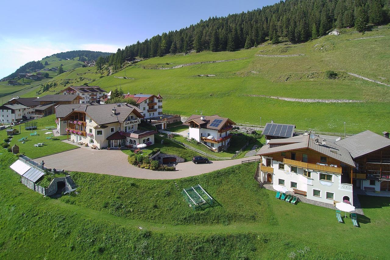 Garni La Majon Hotel Selva di Val Gardena Bagian luar foto