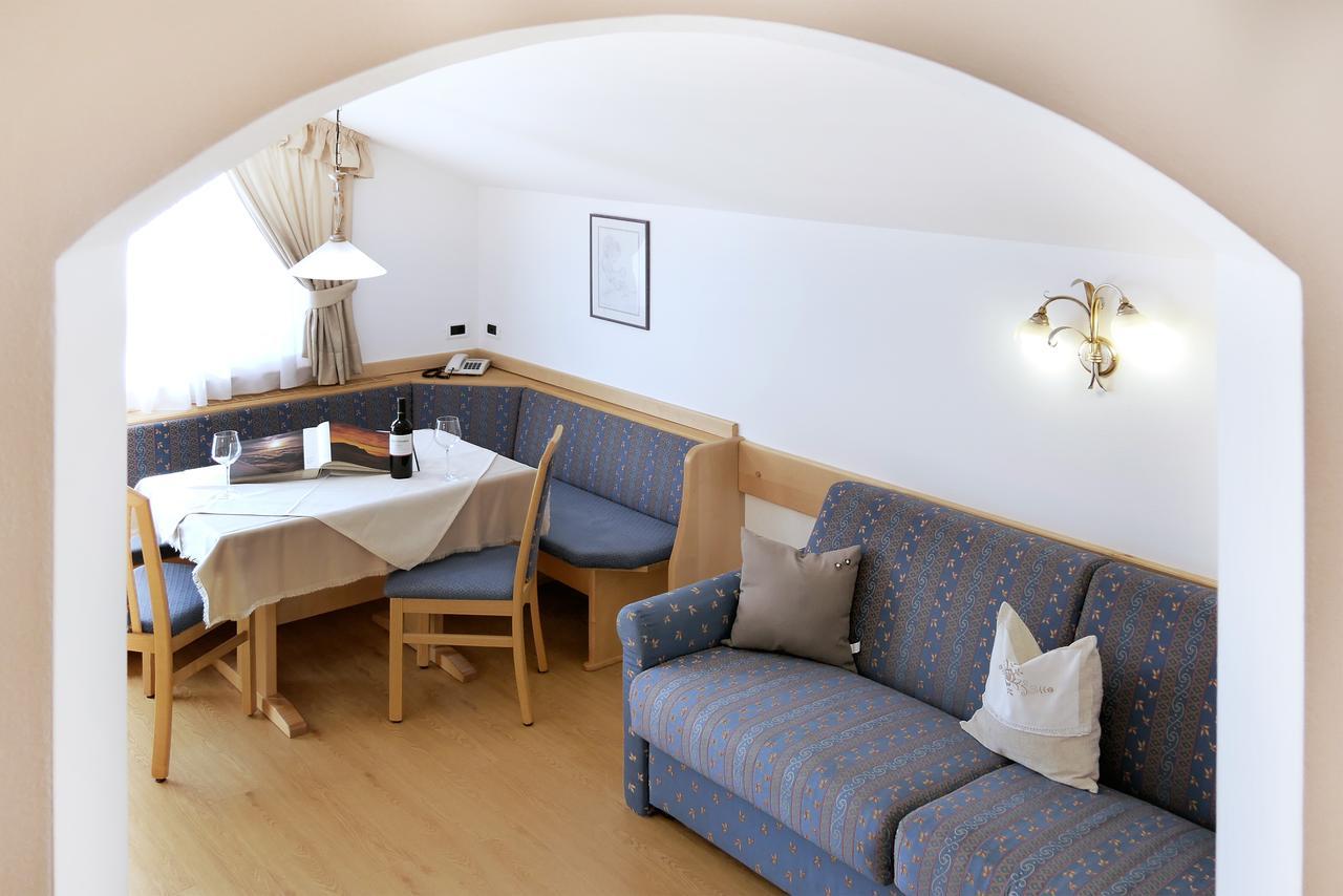 Garni La Majon Hotel Selva di Val Gardena Bagian luar foto